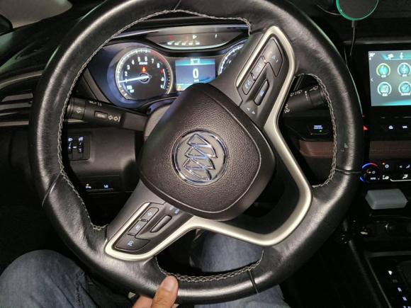 [上海·沪D] 二手别克别克GL62018款 18T 6座尊贵型