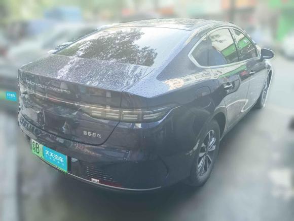 [深圳·粤B] 二手比亚迪驱逐舰052023款 冠军版 DM-i 55KM 豪华型