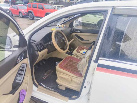 [宁波·浙B] 二手宝骏宝骏7302014款 1.5L 手动豪华导航ESP版 7座