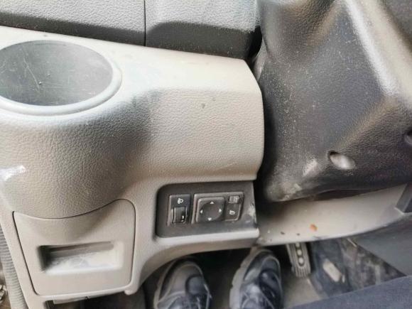 [义乌·浙G] 二手日产日产NV2002010款 1.6L 豪华型