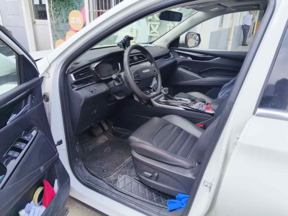 [上海·沪A] 二手上汽大通MAXUS大通D602019款 1.5T 自动潮享版 6座