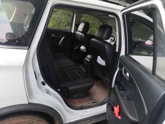 [成都·川A] 二手SWM斯威汽车SWM斯威X72016款 1.5T 手动豪华型 7座