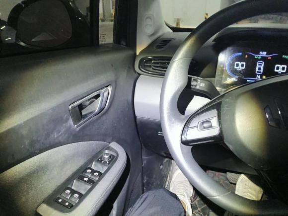 [苏州·苏E] 二手零跑汽车零跑T032021款 400轻享版 磷酸铁锂