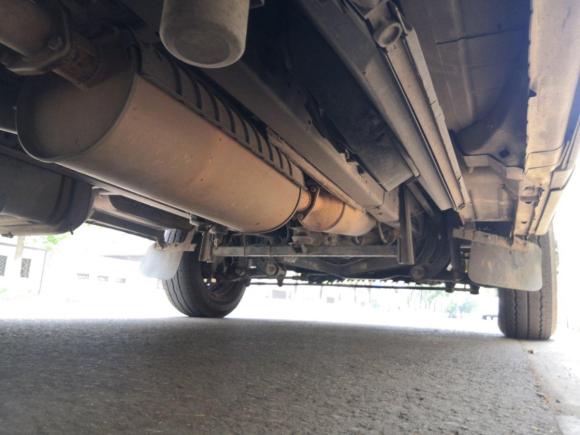 [无锡·苏B] 二手依维柯依维柯褒迪2017款 2.5T经典A32客车中顶6-7座47Z5