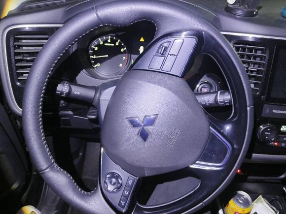 [深圳·粤L] 二手三菱欧蓝德2021款 2.0L 两驱畅享版 5座