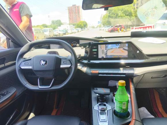 [苏州·苏U] 二手长安长安UNI-V2022款 1.5T 尊贵型