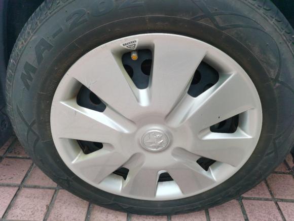 [深圳·粤S] 二手启辰启辰R502015款 1.6L 自动时尚版