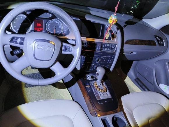 [上海·苏L] 二手奥迪奥迪A4L2012款 2.0 TFSI 自动舒适型