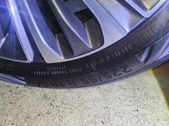 [杭州·浙A] 二手别克别克GL82023款 ES陆尊 豪华型