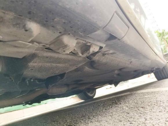 [深圳·粤B] 二手奔驰奔驰E级2015款 E 260 L 运动型