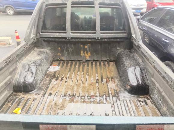 [南昌·赣A] 二手江铃宝典2015款 2.8T新超值柴油两驱舒适版JX493ZLQ4F