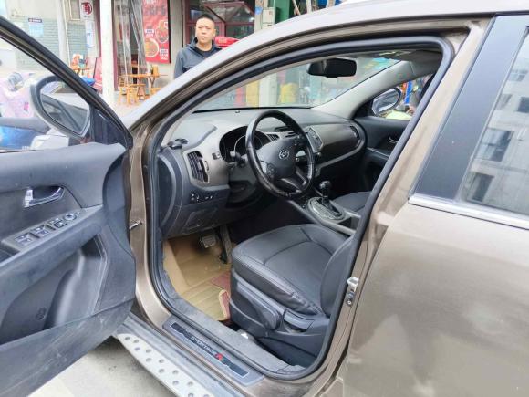 [成都·川A] 二手起亚智跑2015款 2.0L 自动两驱版DLX