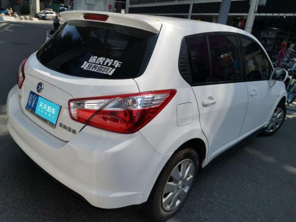 [广州·粤V] 二手启辰启辰R502015款 1.6L 自动时尚版