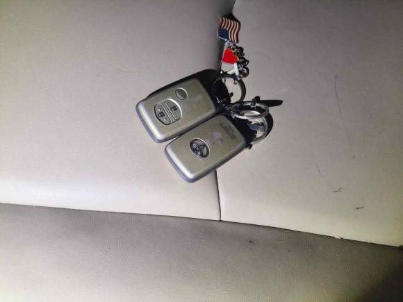 [上海·沪N] 二手丰田普拉多2010款 4.0L 自动VX NAVI