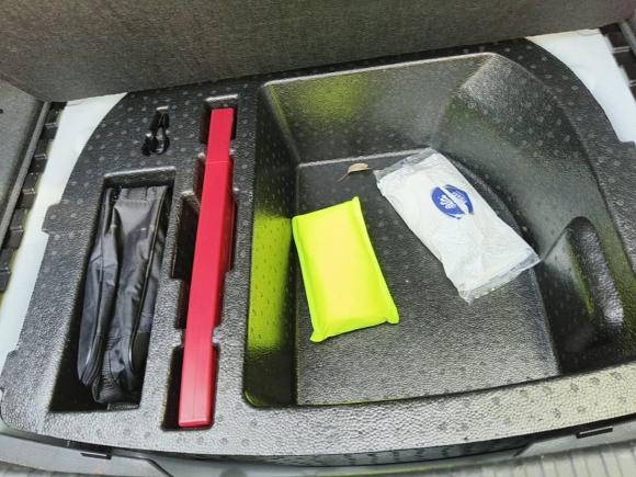 [南昌·赣L] 二手红旗红旗H52023款 1.5T DCT智联旗韵版