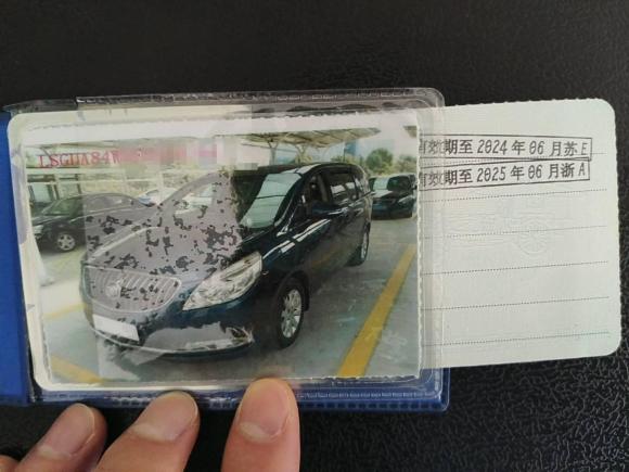 [杭州·苏E] 二手别克别克GL82014款 2.4L CT豪华商务舒适版