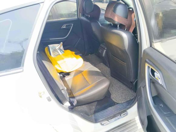 [杭州·浙A] 二手江铃驭胜S3502013款 2.4T 自动两驱柴油豪华版5座