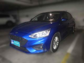 福特福克斯2020款三厢EcoBoost180自动锋潮型