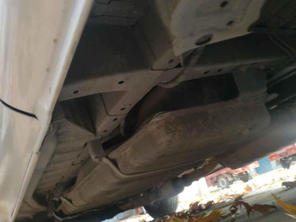 [西安·陕A] 二手金杯阁瑞斯2014款 2.4L标准型长轴9座4RB2