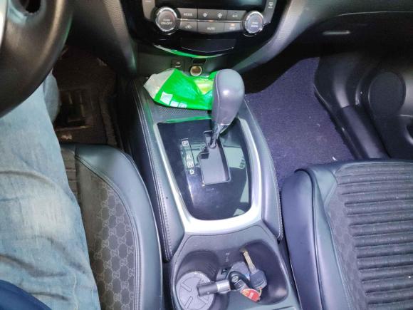 [义乌·浙G] 二手日产奇骏2015款 2.0L CVT舒适MAX版 2WD