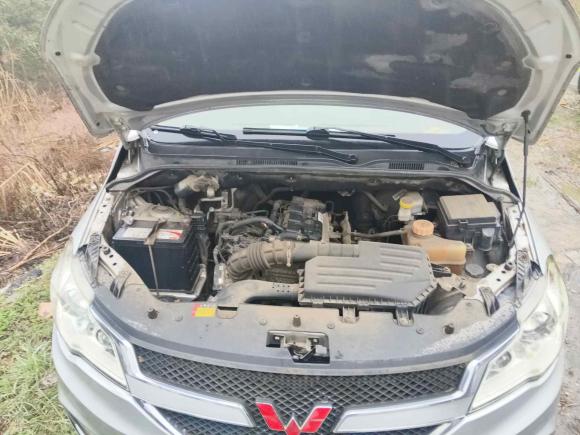 [上海·豫D] 二手五菱汽车五菱宏光2015款 1.5L S1舒适国V