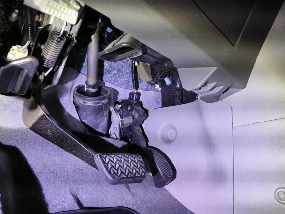 [深圳·粤B] 二手丰田SIENNA2015款 3.5L 两驱LE