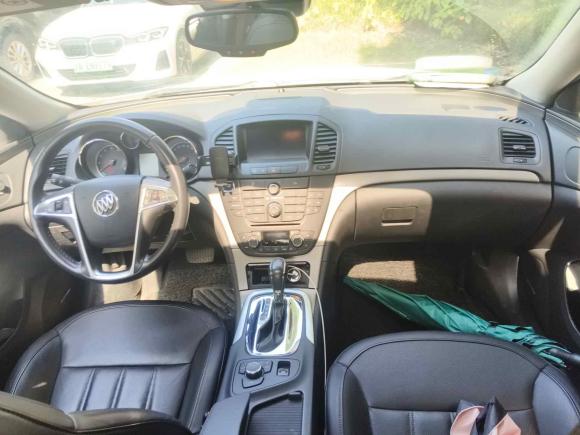 [上海·鲁Y] 二手别克君威2012款 2.4L SIDI旗舰版