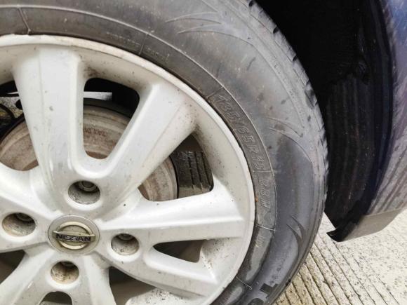 [上海·沪C] 二手启辰启辰R502013款 1.6L 手动时尚版