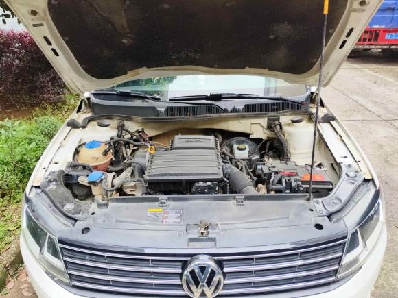 [南昌·赣A] 二手大众朗逸2015款 1.6L 自动舒适版