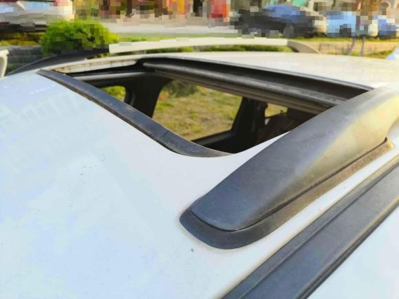 [武汉·鄂A] 二手东风风行景逸X52016款 1.6L CVT豪华型