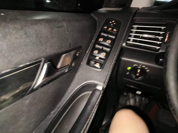 [嘉兴·浙F] 二手奔驰奔驰R级2015款 R 320 4MATIC 豪华型