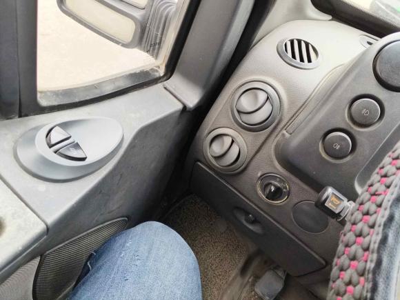 [上海·苏F] 二手依维柯都灵2009款 2.5T-A32基本型