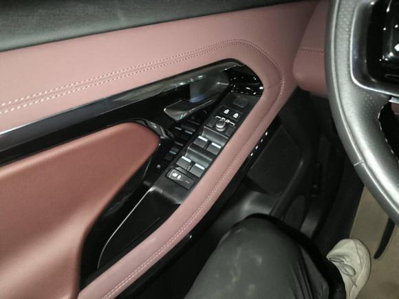 [杭州·浙A] 二手路虎揽胜极光2021款 极光L 249PS R-Dynamic SE 豪华版