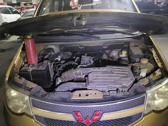 [无锡·苏B] 二手五菱汽车五菱宏光2013款 1.5L S舒适型