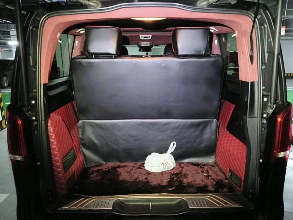 [青岛·鲁B] 二手奔驰奔驰V级2018款 V 260 领航版 国V