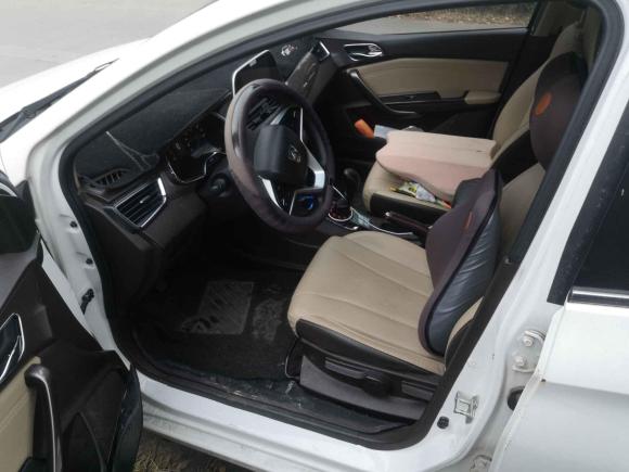 [嘉兴·贵F] 二手宝骏宝骏310W2017款 1.5L 手动时尚型 国V