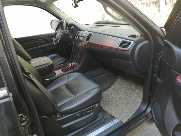 [上海·沪K] 二手凯迪拉克凯雷德ESCALADE2010款 6.0 Hybrid