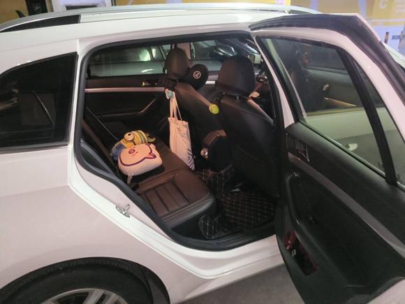 [上海·沪D] 二手大众朗行2017款 180TSI DSG舒适版