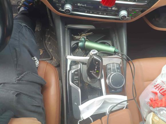 [南通·苏F] 二手宝马宝马5系2018款 528Li 上市特别版