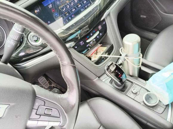 [温州·渝D] 二手凯迪拉克凯迪拉克XT62021款 28T 六座豪华型