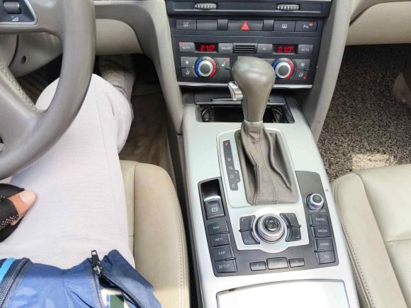 [合肥·皖A] 二手奥迪奥迪A6L2011款 2.0 TFSI 自动舒适型