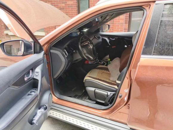 [上海·沪A] 二手日产奇骏2014款 2.0L CVT智领版 2WD