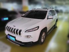 [济南·鲁A] Jeep自由光2016款 2.4L 领先版