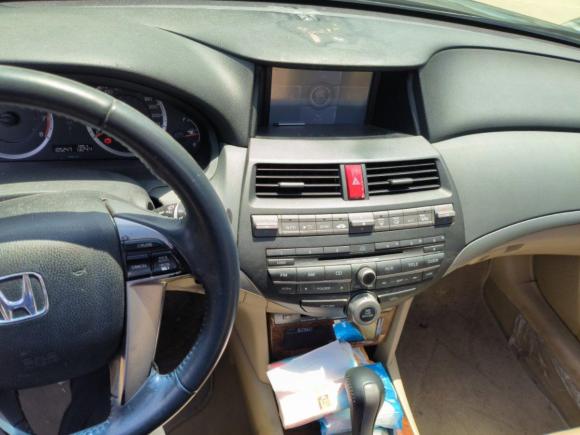 [上海·沪L] 二手本田雅阁2011款 2.4L EX