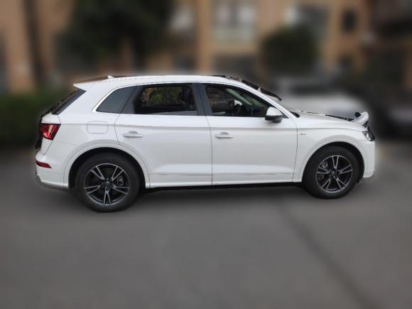 [武汉·湘A] 二手奥迪奥迪Q5L2020款 40 TFSI 荣享时尚型
