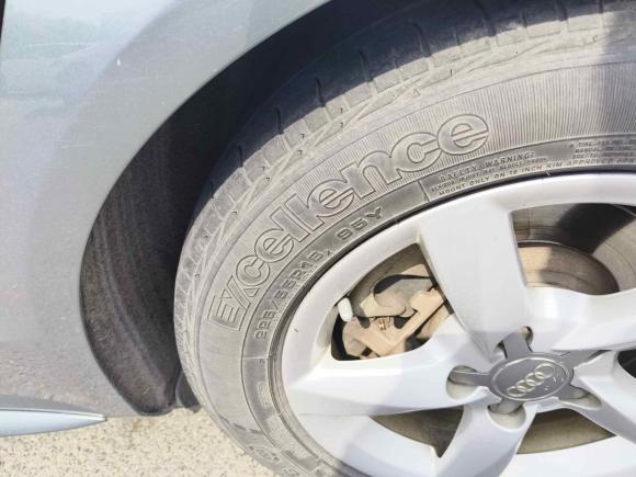 [芜湖·苏A] 二手奥迪奥迪A4L2015款 35 TFSI 自动标准型