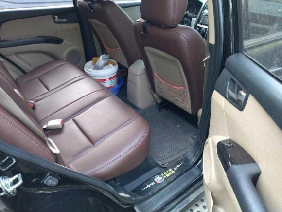 [南京·苏A] 二手起亚狮跑2013款 2.0L 手动两驱版GL