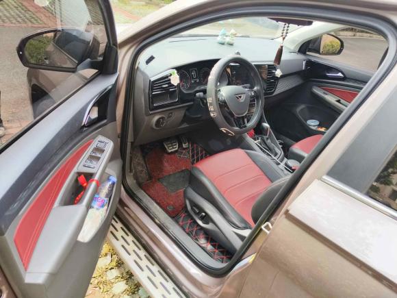 [武汉·鄂A] 二手捷达捷达VS72020款 1.4T 自动荣耀型