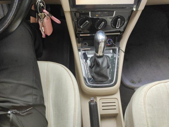 [上海·沪C] 二手大众宝来2014款 1.6L 自动舒适型