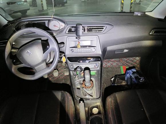 [苏州·苏E] 二手标致标致3082016款 1.6L 手动时尚版